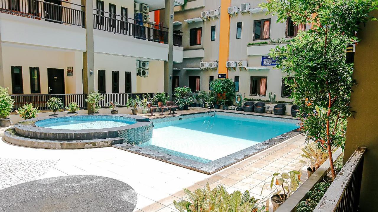 Sun In Pangandaran Hotel Экстерьер фото
